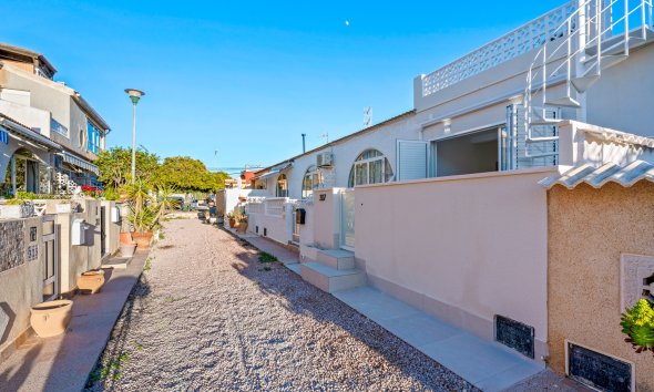 Resale - Terraced house / Townhouse - Torrevieja - El chaparral
