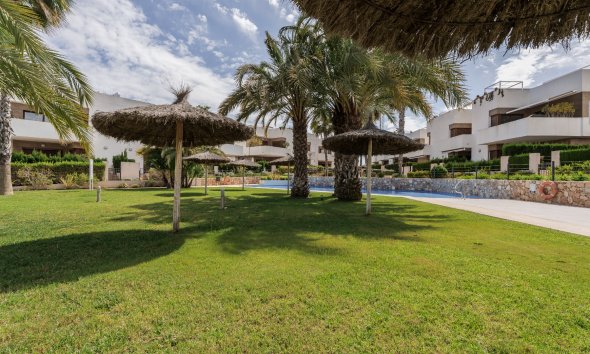 Resale - Apartment - Orihuela Costa - La Zenia