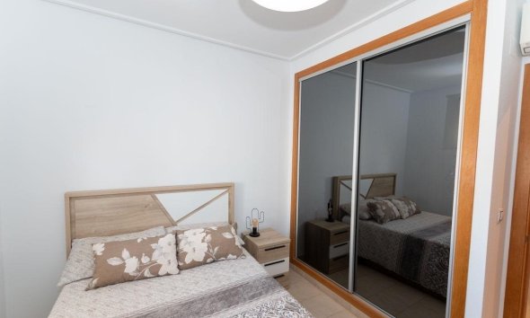 Resale - Apartment - Orihuela Costa - Los Dolses