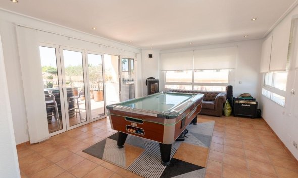 Resale - Apartment - Orihuela Costa - Los Dolses