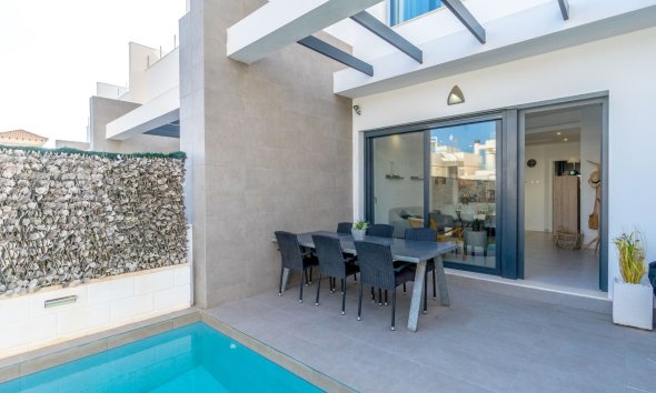 Resale - Terraced house / Townhouse - Orihuela Costa - Villamartín