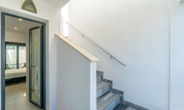 Resale - Terraced house / Townhouse - Orihuela Costa - Villamartín