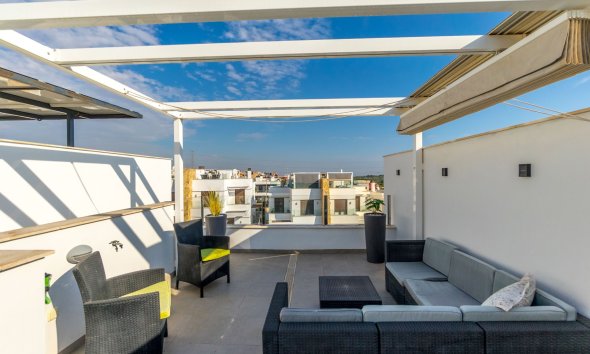 Resale - Terraced house / Townhouse - Orihuela Costa - Villamartín