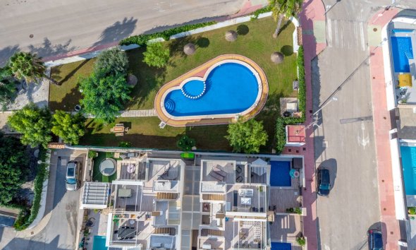 Resale - Terraced house / Townhouse - Orihuela Costa - Villamartín