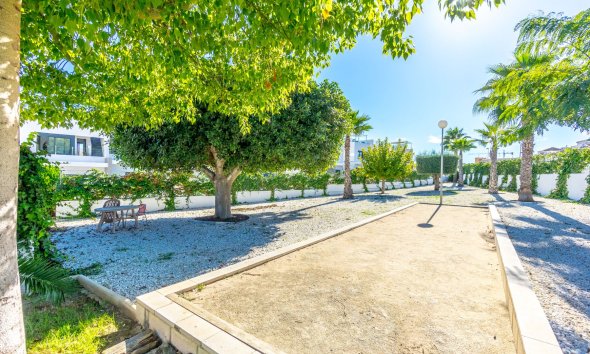 Resale - Terraced house / Townhouse - Orihuela Costa - Villamartín