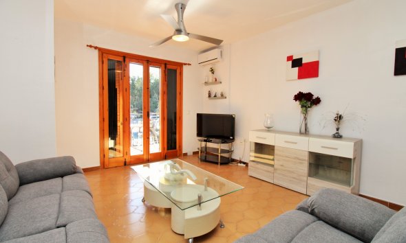 Resale - Apartment - Orihuela Costa - Villamartín