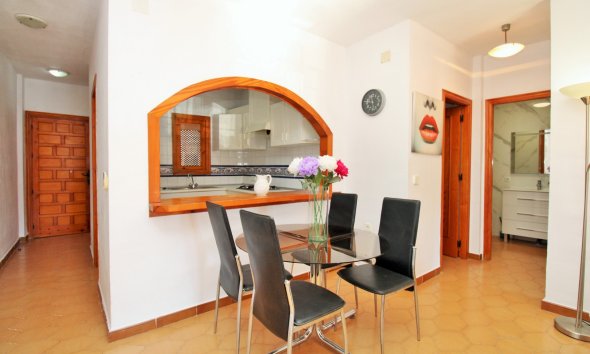Resale - Apartment - Orihuela Costa - Villamartín