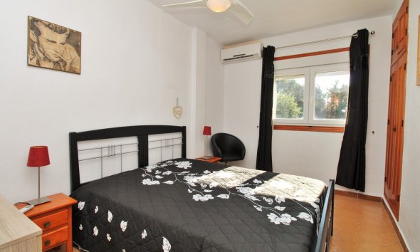 Resale - Apartment - Orihuela Costa - Villamartín