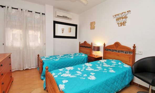 Resale - Apartment - Orihuela Costa - Villamartín