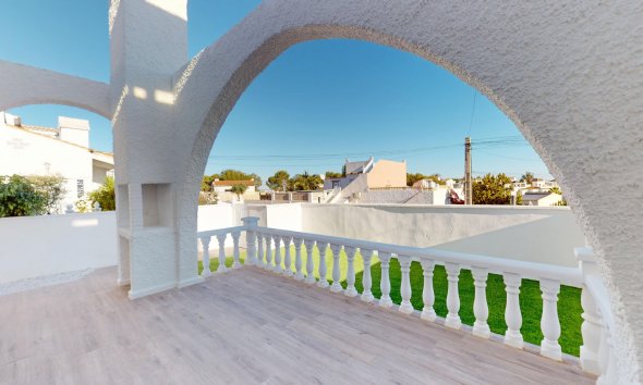 Resale - Terraced house / Townhouse - Orihuela Costa - Villamartin