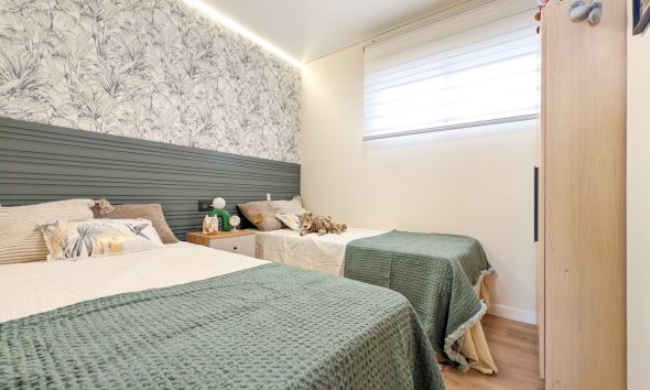 Resale - Apartment - Torrevieja - El Acequión - Los Náufragos