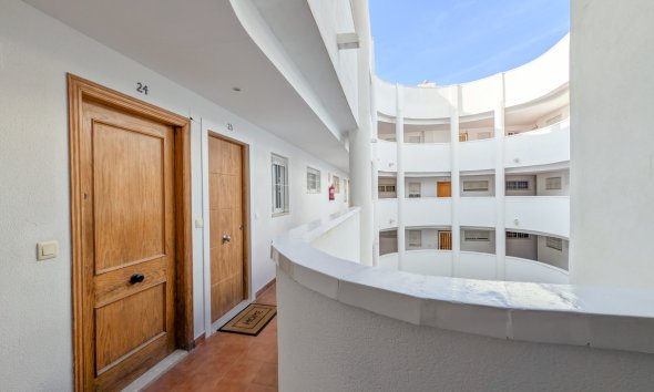 Resale - Apartment - Torrevieja - El Acequión - Los Náufragos