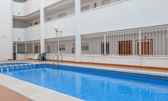 Resale - Apartment - Torrevieja - El Acequión - Los Náufragos