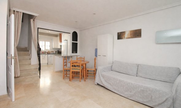 Resale - Terraced house / Townhouse - Orihuela Costa - Los Dolses