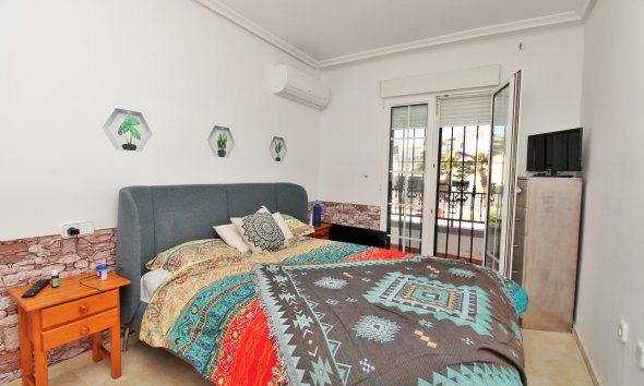 Resale - Terraced house / Townhouse - Orihuela Costa - Los Dolses