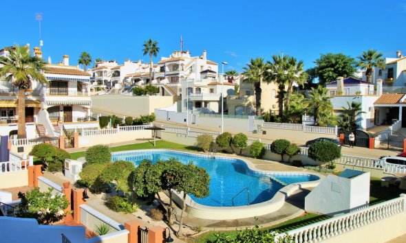 Resale - Terraced house / Townhouse - Orihuela Costa - Los Dolses
