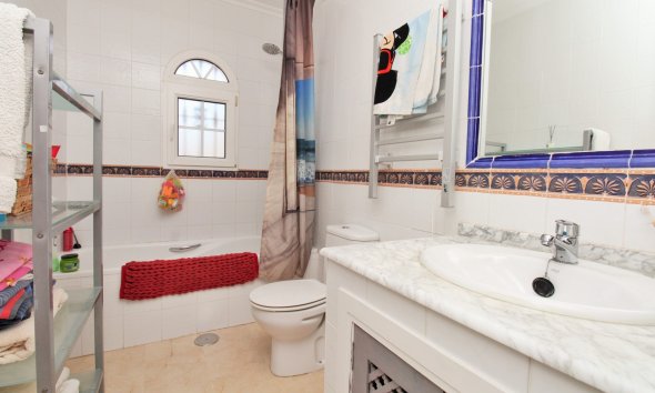 Resale - Terraced house / Townhouse - Orihuela Costa - Los Dolses