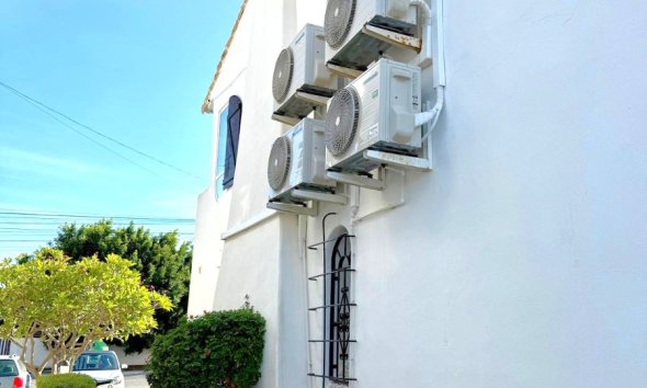 Resale - Villa - Orihuela Costa - Villamartín