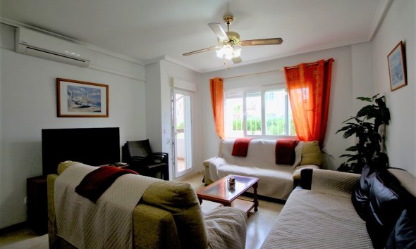 Resale - Apartment - Orihuela Costa - Villamartín