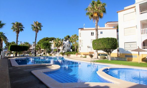 Resale - Apartment - Orihuela Costa - Villamartín
