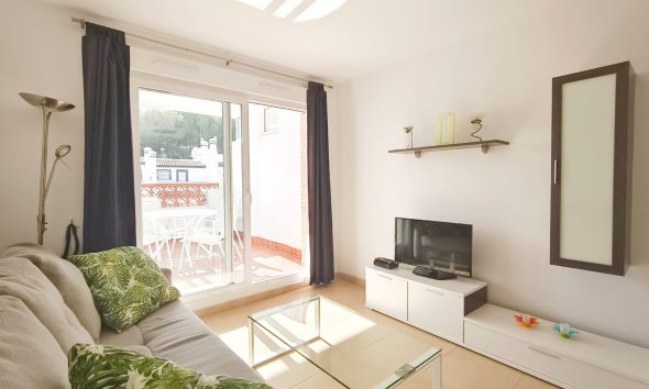 Resale - Apartment - Orihuela Costa - Villamartín