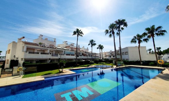 Resale - Apartment - Orihuela Costa - Villamartín