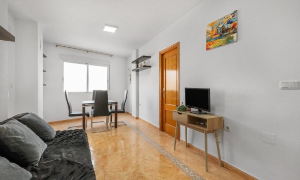 Resale - Apartment - Torrevieja - Playa del cura
