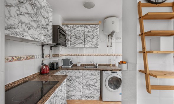 Resale - Apartment - Torrevieja - Playa del cura