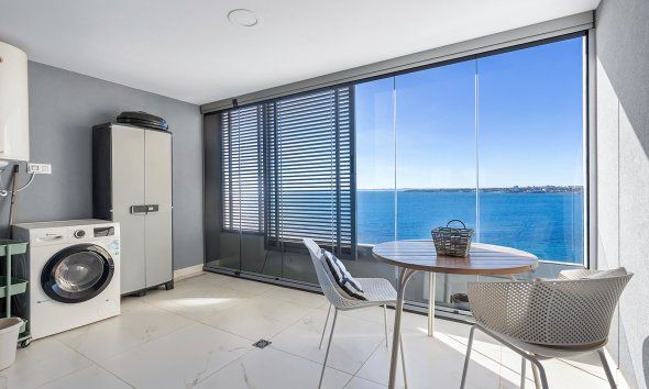 Resale - Apartment - Torrevieja - Punta Prima