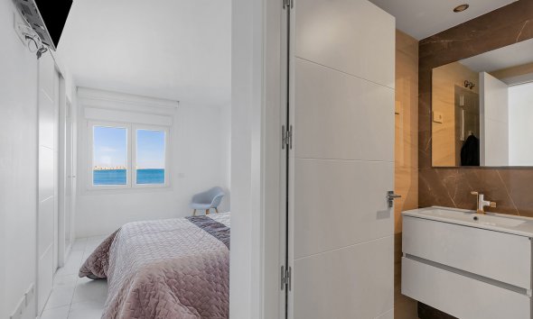 Resale - Apartment - Torrevieja - Punta Prima