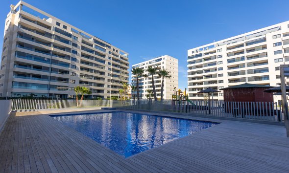 Resale - Apartment - Torrevieja - Punta Prima