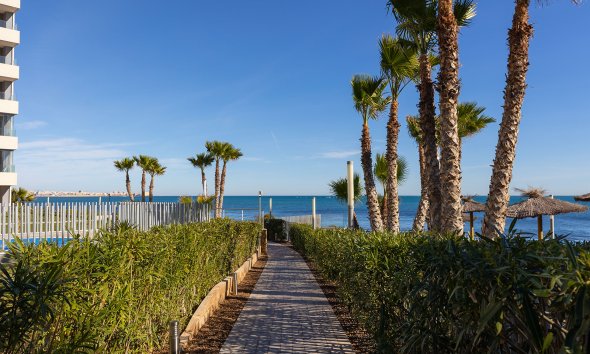 Resale - Apartment - Torrevieja - Punta Prima