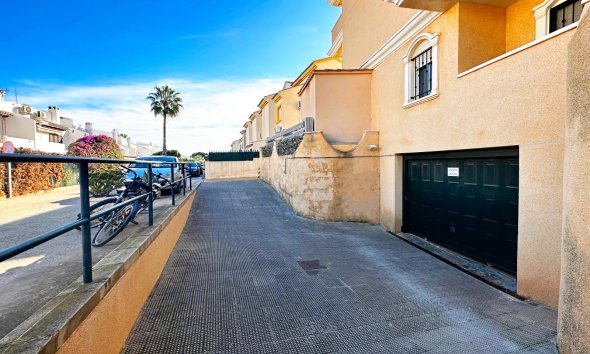 Resale - Apartment - Orihuela Costa - Agua Marina