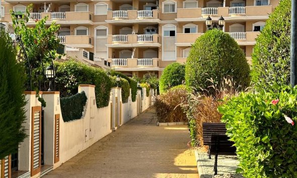 Resale - Apartment - Orihuela Costa - Agua Marina