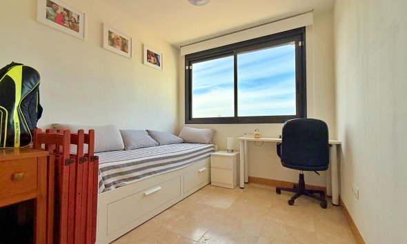 Resale - Apartment - Orihuela Costa - Campoamor