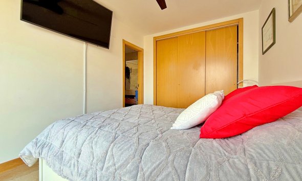 Resale - Apartment - Orihuela Costa - Campoamor