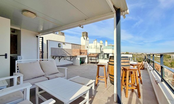 Resale - Apartment - Orihuela Costa - Campoamor