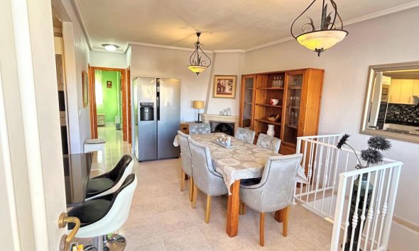 Resale - Terraced house / Townhouse - Orihuela Costa - Villamartín