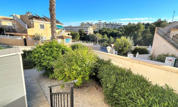 Resale - Terraced house / Townhouse - Orihuela Costa - Villamartín