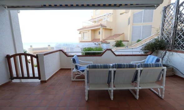 Resale - Bungalow - Orihuela Costa - Campoamor
