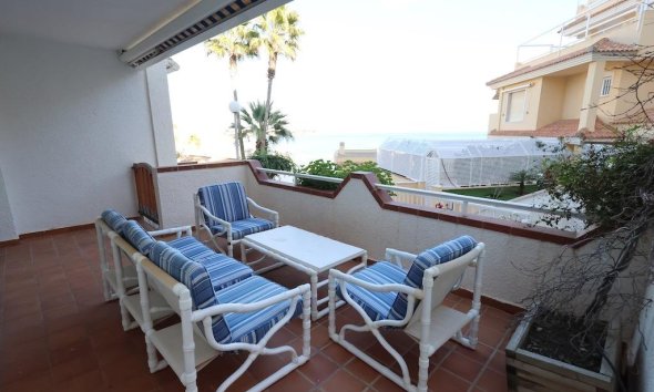 Resale - Bungalow - Orihuela Costa - Campoamor