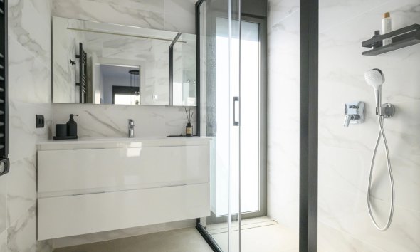 Resale - Villa - Orihuela Costa - Las Colinas Golf Resort