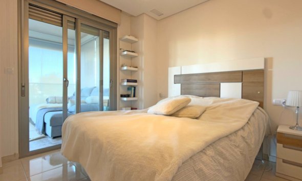 Resale - Apartment - Orihuela Costa - Los Dolses