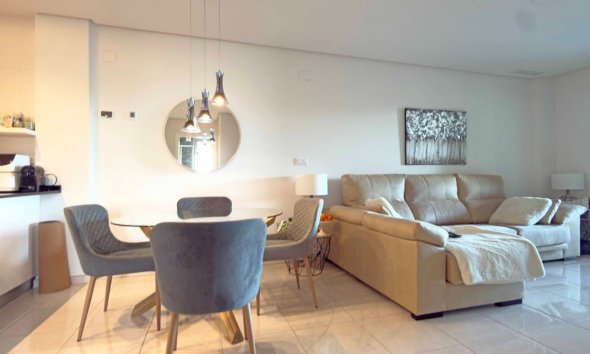 Resale - Apartment - Orihuela Costa - Los Dolses