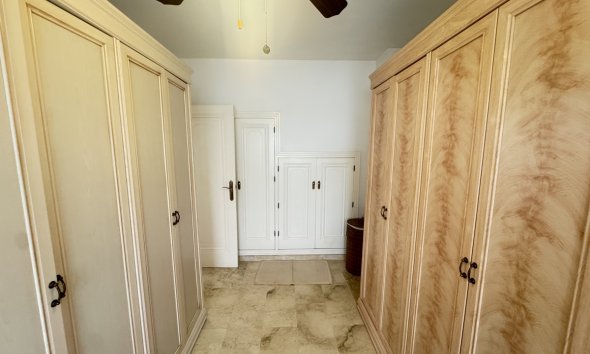 Resale - Villa - Las Ramblas Golf