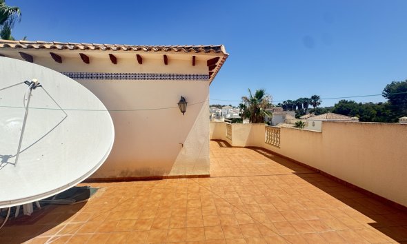 Resale - Villa - Las Ramblas Golf