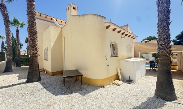 Resale - Villa - Las Ramblas Golf