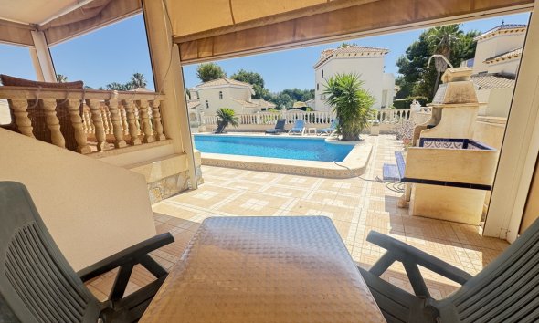 Resale - Villa - Las Ramblas Golf
