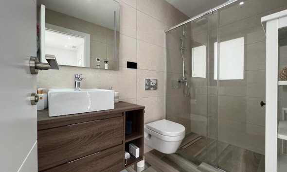 Reventa - Villa - Torrevieja - Los Balcones