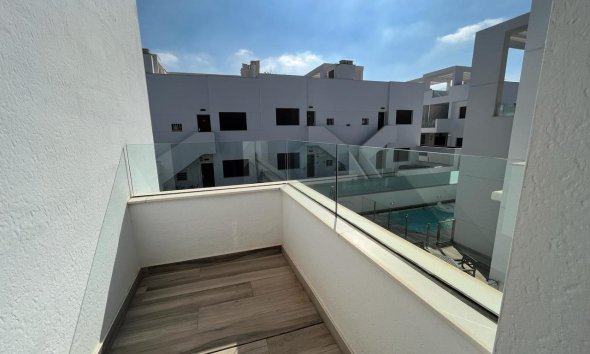 Reventa - Villa - Torrevieja - Los Balcones